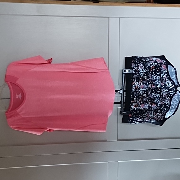 Under Armour Pants - Under Armour Multi Shorts W Tek Gear Coral Nylon Top XL Both